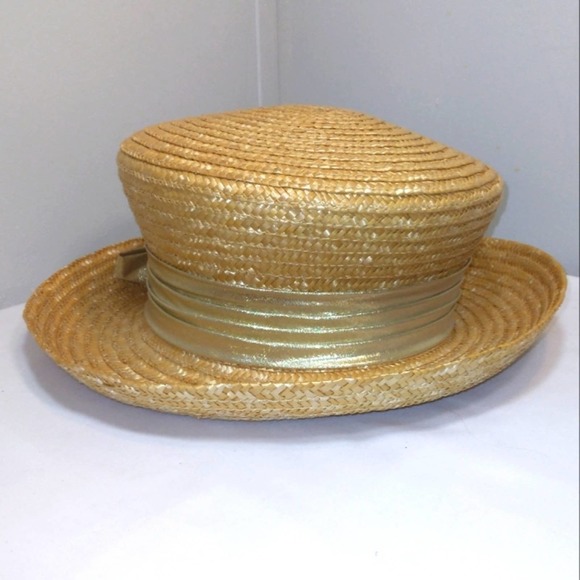 NWOT Adorable Summer 100% Straw 👒 with gold Bow accent - Picture 8 of 12